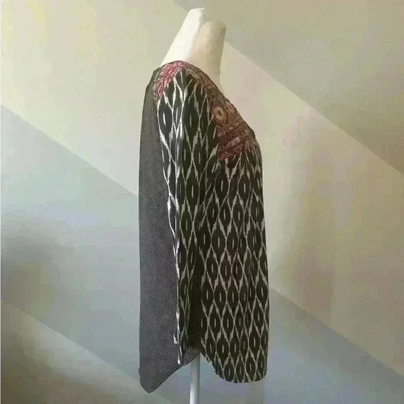 One September 3/4 Sleeve Casual Top Size Small - Picture 3 of 10